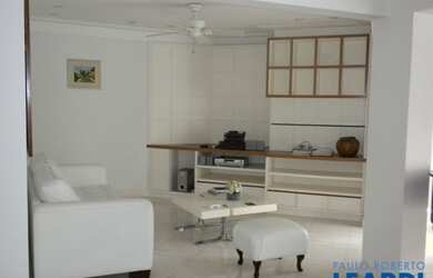 Imagem: O apartamento possui 2 Dormitórios, 4 Banheiros, 3 Vagas na