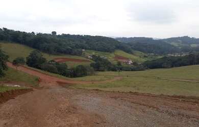Imagem: O terreno possui 1.000m² de Área e está localizado em Centro