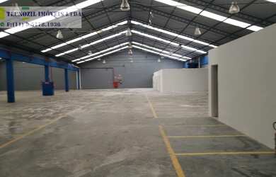 Imagem: O depósito possui 4 Vagas na garagem, 1.196m² de Área e