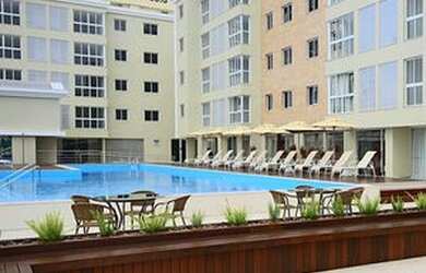 Imagem: O apartamento possui 2 Dormitórios, 1 Banheiro, 1 Vaga na garagem