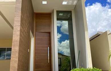 Imagem: A casa em condomínio possui 3 Dormitórios, 1 Banheiro, 4 Vagas