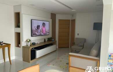 Imagem: O apartamento possui 3 Dormitórios, 3 Banheiros, 2 Vagas na