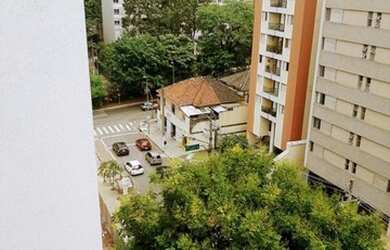 Imagem: O depósito possui 4 Vagas na garagem, 120m² de Área e está