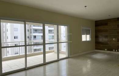 Imagem: O apartamento possui 3 Dormitórios, 5 Banheiros, 2 Vagas na