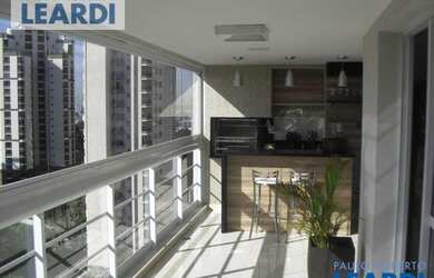 Imagem: O apartamento possui 4 Dormitórios, 5 Banheiros, 3 Vagas na