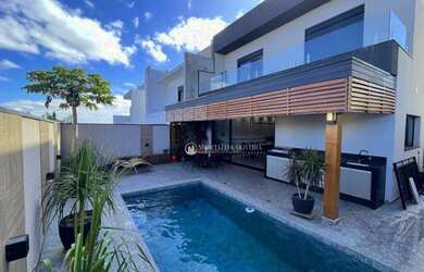 Imagem: A casa em condomínio possui 4 Dormitórios, 5 Banheiros, 2