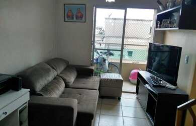 Imagem: O apartamento possui 3 Dormitórios, 1 Banheiro, 1 Vaga na garagem