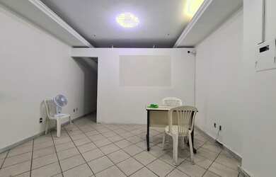 Imagem: O depósito possui 49m² de Área e está localizado em Barro