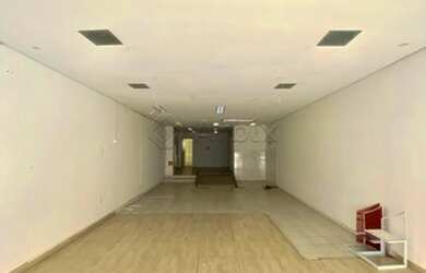 Imagem: O depósito possui 142m² de Área e está localizado em Centro