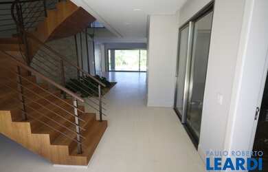 Imagem 7: CASA EM CONDOMÍNIO - TAMBORÉ - SP