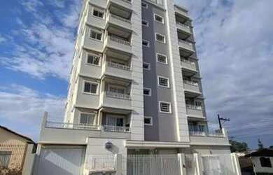 Imagem: O apartamento possui 3 Dormitórios, 1 Banheiro, 2 Vagas na