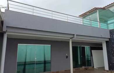 Imagem: A casa em condomínio possui 5 Dormitórios, 5 Banheiros, 3