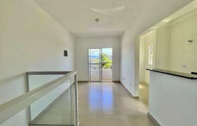 Imagem: A casa em condomínio possui 2 Dormitórios, 2 Banheiros, 1