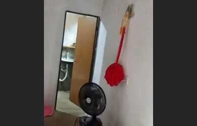 Imagem: A casa possui 3 Dormitórios, 2 Banheiros, 2 Vagas na garagem