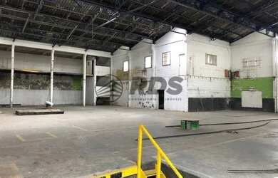 Imagem: O depósito possui 900m² de Área e está localizado em Serraria