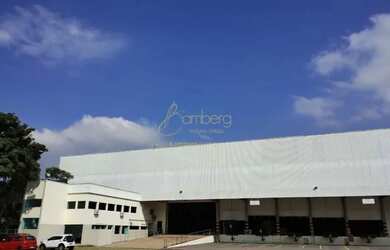 Imagem: Galpão com pátio e pé direito12ms próximo à Rodovia Castelo