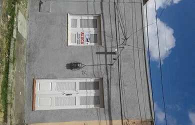 Imagem: A casa possui 2 Dormitórios, 1 Banheiro, 70m² de Área e