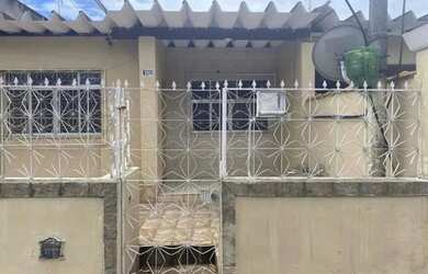 Imagem: A casa possui 2 Dormitórios e 1 Banheiro e está localizado