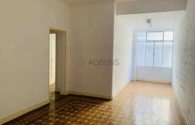 Imagem: O apartamento possui 2 Dormitórios, 2 Banheiros, 80m² de Área