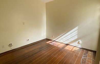 Imagem 16: Lindo Sobrado Na QNA 09. 100m² de Área, 2 Vagas na garageme4 Dormitórios