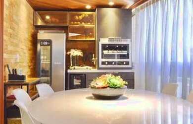 Imagem: O apartamento possui 4 Dormitórios, 5 Banheiros, 4 Vagas na