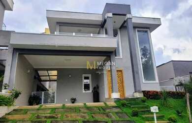 Imagem: A casa em condomínio possui 3 Dormitórios, 3 Banheiros, 4