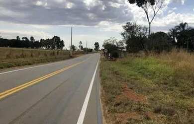 Imagem 1: Terreno Comercial para Venda em Bela Vista de Goiás, Jardim Barcelona