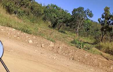 Imagem: O terreno possui 360m² de Área e está localizado em Senador