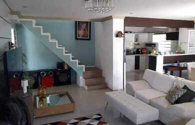 Imagem 6: Casa. Varanda, 3m² de Área, 3 Vagas na garageme3 Dormitórios