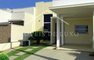 Imagem: A casa em condomínio possui 3 Dormitórios, 3 Banheiros, 2