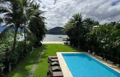 Imagem 15: Térrea para venda com 2500 metros quadrados com 6 quartos