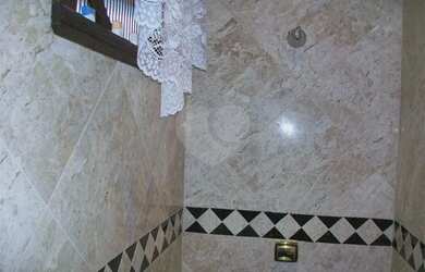 Imagem 9: Imóvel para venda com 652 metros quadrados com 4 quartos em Santa Felicidade...