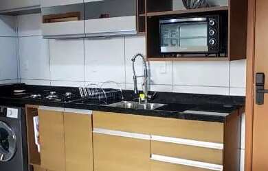 Imagem: O apartamento possui 2 Dormitórios, 1 Banheiro, 1 Vaga na garagem