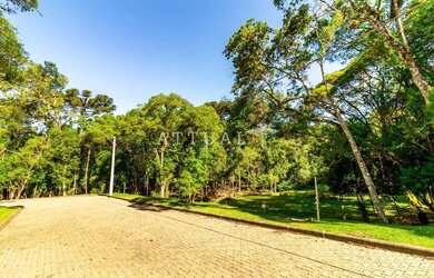 Imagem: O terreno possui 480m² de Área e está localizado em Canela