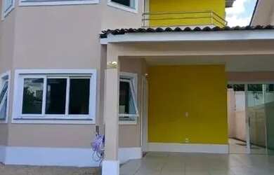 Imagem: A casa em condomínio possui 4 Dormitórios, 4 Banheiros e 250m²