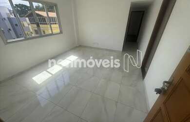 Imagem: O apartamento possui 3 Dormitórios, 1 Banheiro, 2 Vagas na