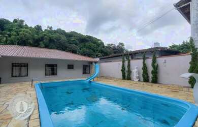 Imagem 10: Casa com piscina no bairro Itoupava Norte!