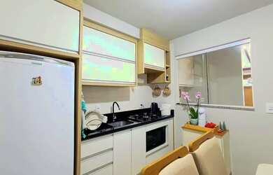 Imagem: A casa à venda possui 2 Dormitórios, 1 Banheiro, 2 Vagas na