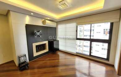 Imagem: O apartamento possui 2 Dormitórios, 2 Banheiros, 1 Vaga na