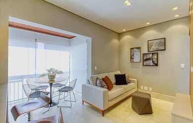 Imagem: O apartamento possui 1 Dormitório, 2 Banheiros, 1 Vaga na garagem