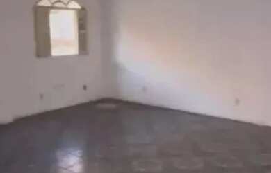 Imagem: A casa para alugar possui 3 Dormitórios, 2 Banheiros, 1 Vaga