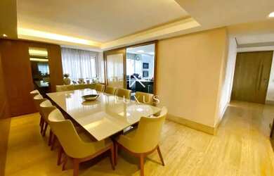 Imagem 3: Imóvel para venda tem 220 metros quadrados com 4 quartos em Vila da Serra...