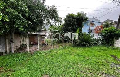 Imagem: O terreno possui 367m² de Área e está localizado em Vargem