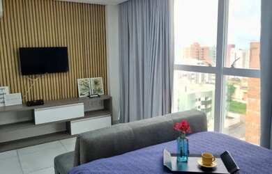 Imagem: O apartamento possui 1 Dormitório, Acomodam 3 pessoas, 1 Vaga