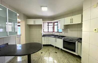 Imagem 10: Cobertura de Alto Padrão para Locação - Vista Mar e Lazer Privativo