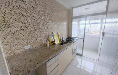 Imagem: O apartamento possui 1 Dormitório, 1 Banheiro, 1 Vaga na garagem