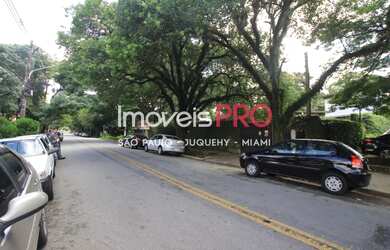 Imagem: O terreno possui 1.088m² de Área e está localizado em Alto