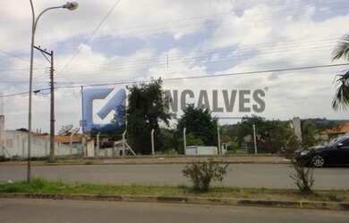 Imagem: O depósito possui 250m² de Área e está localizado em Centro