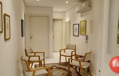 Imagem: O depósito possui 2 Vagas na garagem, 90m² de Área e está