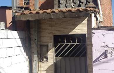 Imagem: A casa possui 2 Dormitórios, 2 Banheiros, 45m² de Área e